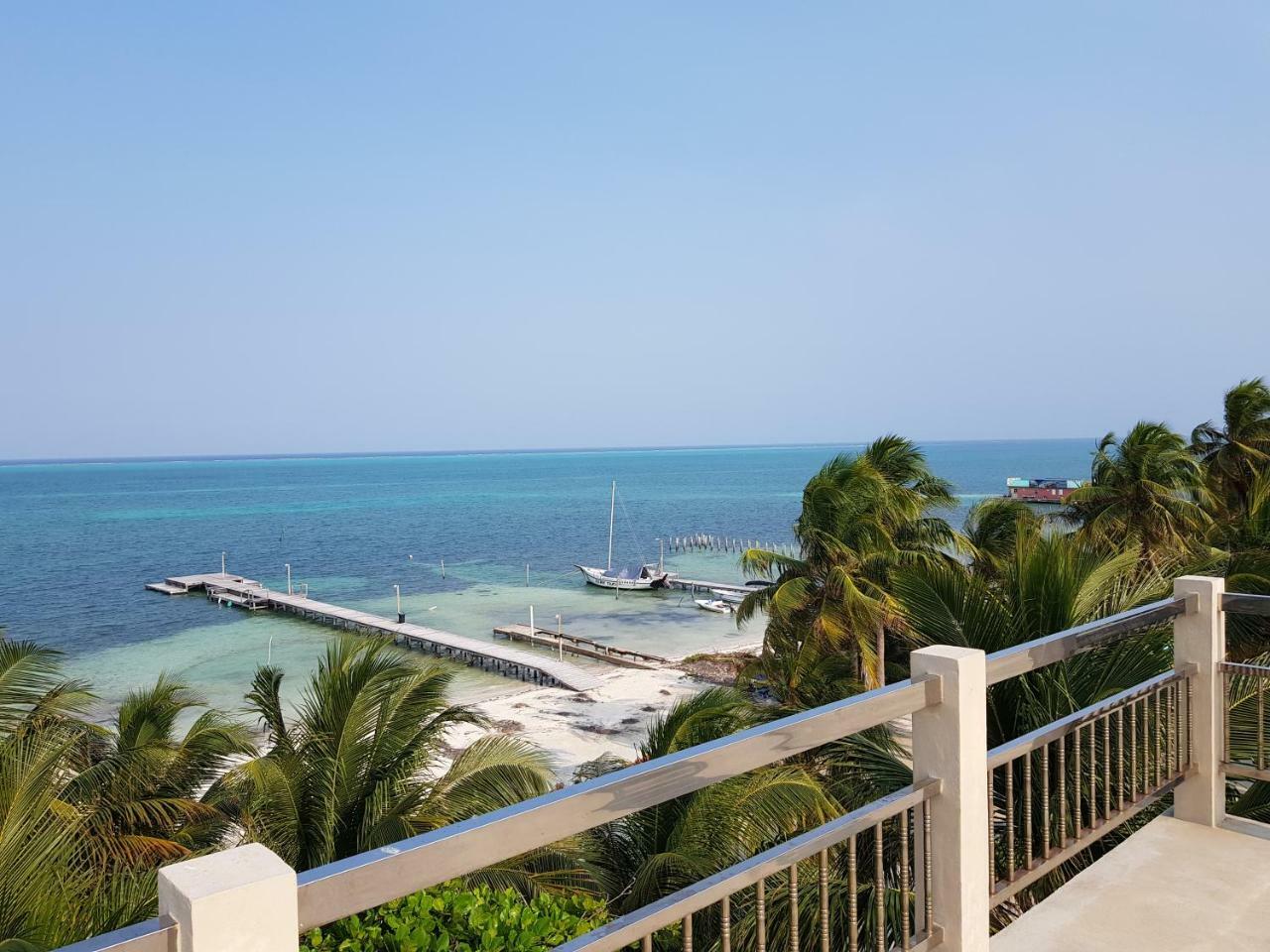 Caye Caulker Beach Hotel Ngoại thất bức ảnh